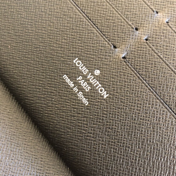 Black Epi wallet organizer - Picture 6 of 8